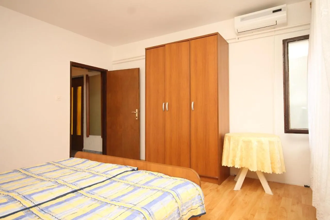 Apartment Mali Losinj 2486A